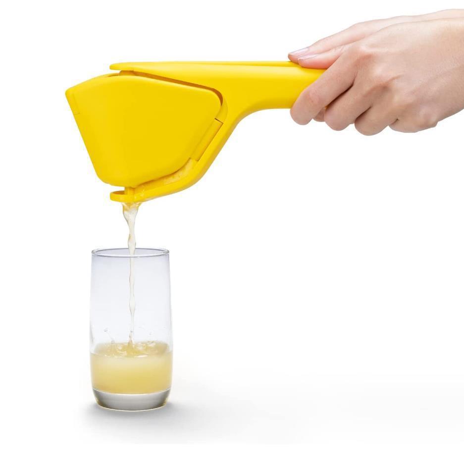 Manual Lemon Fruit Plastic Juicer - Wizcoffer